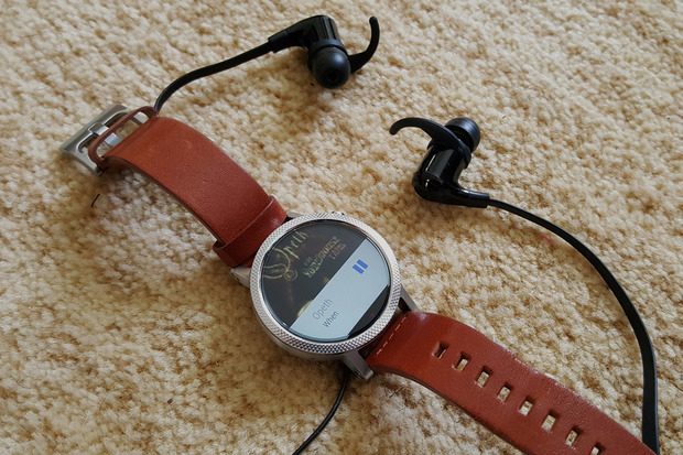 Pingin Memutar Musik dari Smartwatch Android? Ini Caranya!