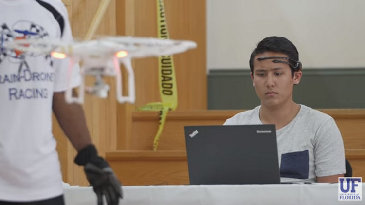 Keren! Lomba Balap Drone Pakai Kekuatan Pikiran