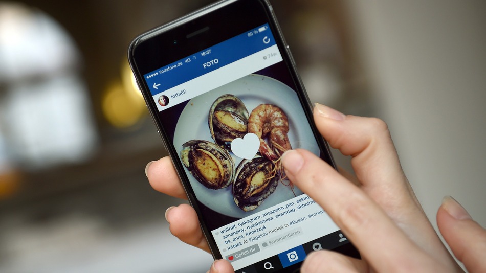 Timeline Instagram Berubah Jadi Mirip Facebook