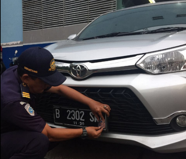 Grab Indonesia Mulai Uji KIR untuk GrabCar