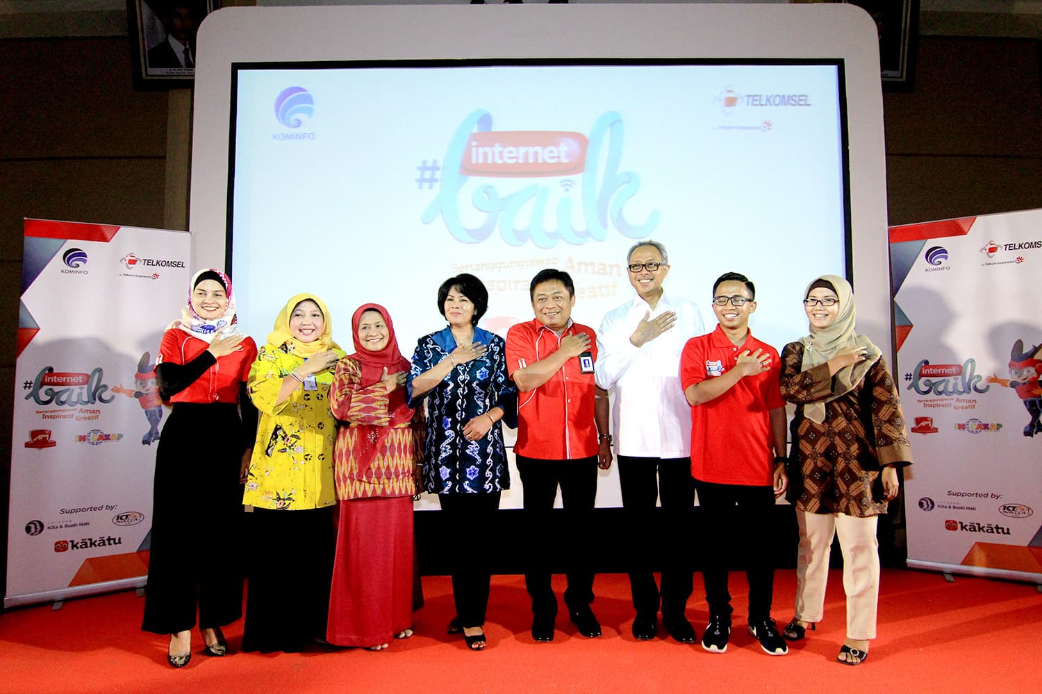 Telkomsel Ajak Pengguna Remaja Gunakan #internetBAIK