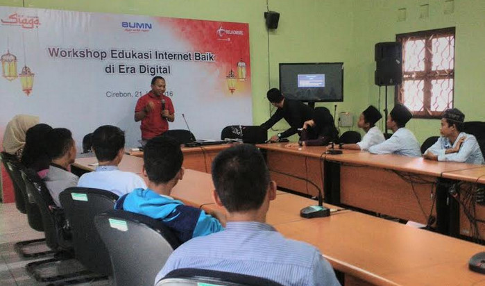 Telkomsel Edukasi ‘Internet Baik’ ke Kalangan Remaja
