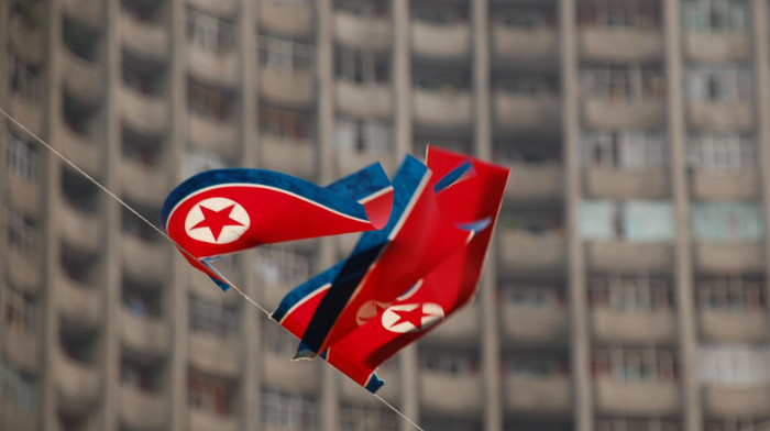 Meski Dilarang, Warga Korut Nekat Pakai Samsung