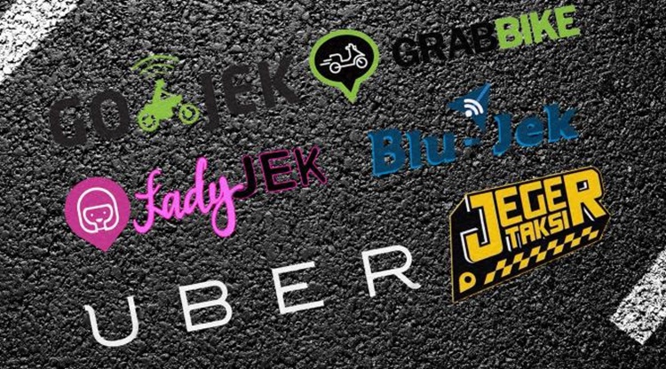 Suka Duka Naik Ojek Online