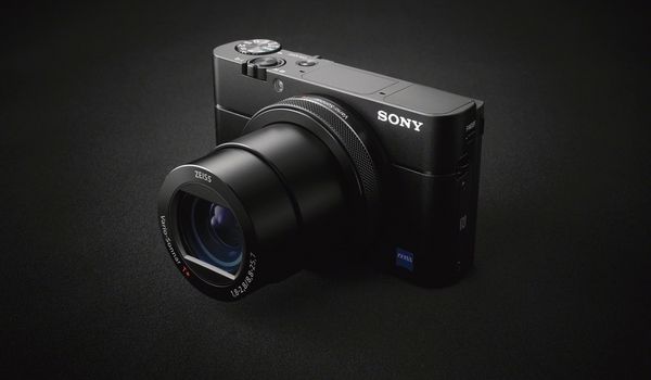 Sony Rilis Kamera Kompak dengan Autofokus Tercepat di Dunia