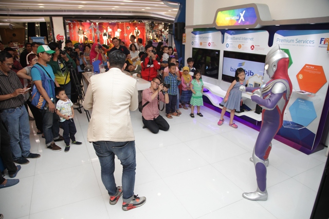 BOLT! Ajak Pelanggan Meet & Greet dengan Ultraman Tiga