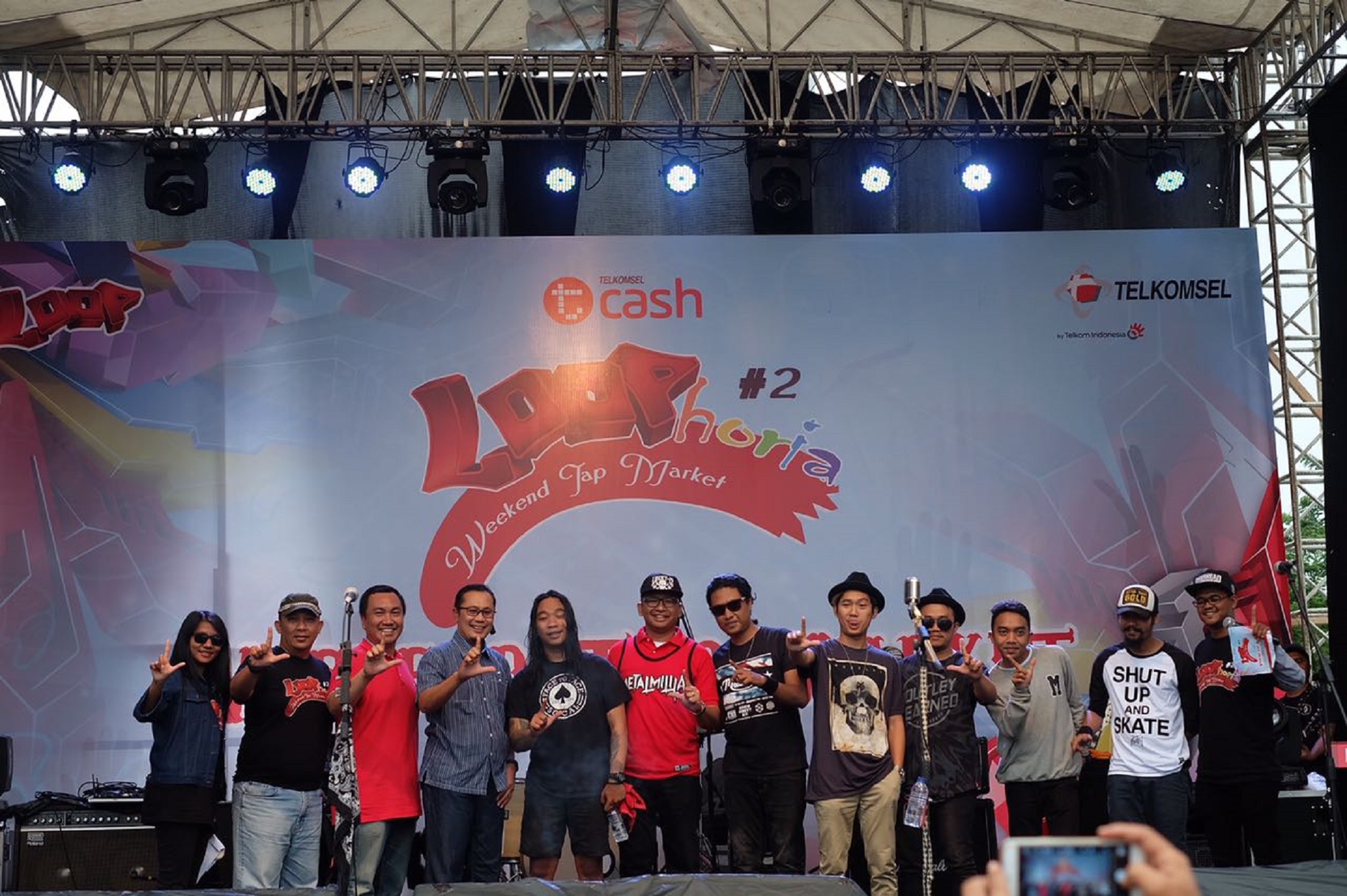 Telkomsel Gelar LOOPhoria di Kota Sukabumi