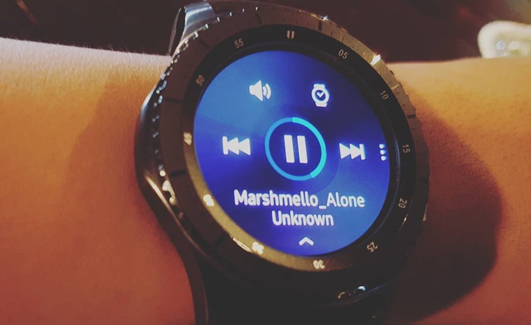 Samsung Gear S3 Bisa Kendalikan Seisi Rumah