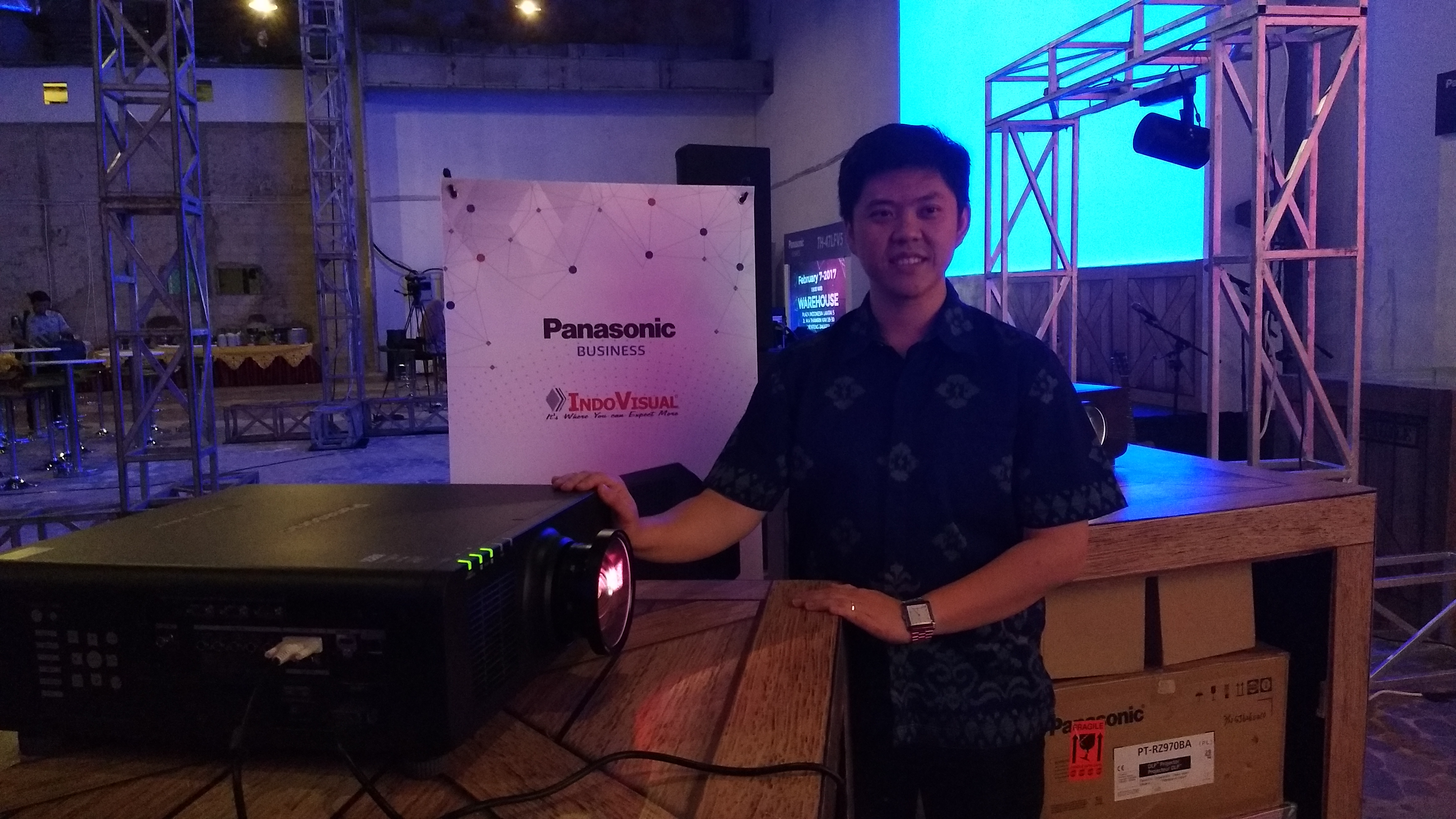 Panasonis Proyektor Usung Teknologi Laser