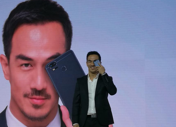 Asus Zenfone Zoom S, Gabungkan Kemampuan Wide & Tele