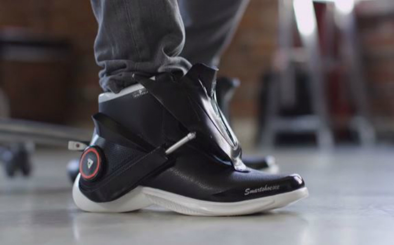 Sepatu Ini Lebih Canggih dari Gelang Fitness Tracking