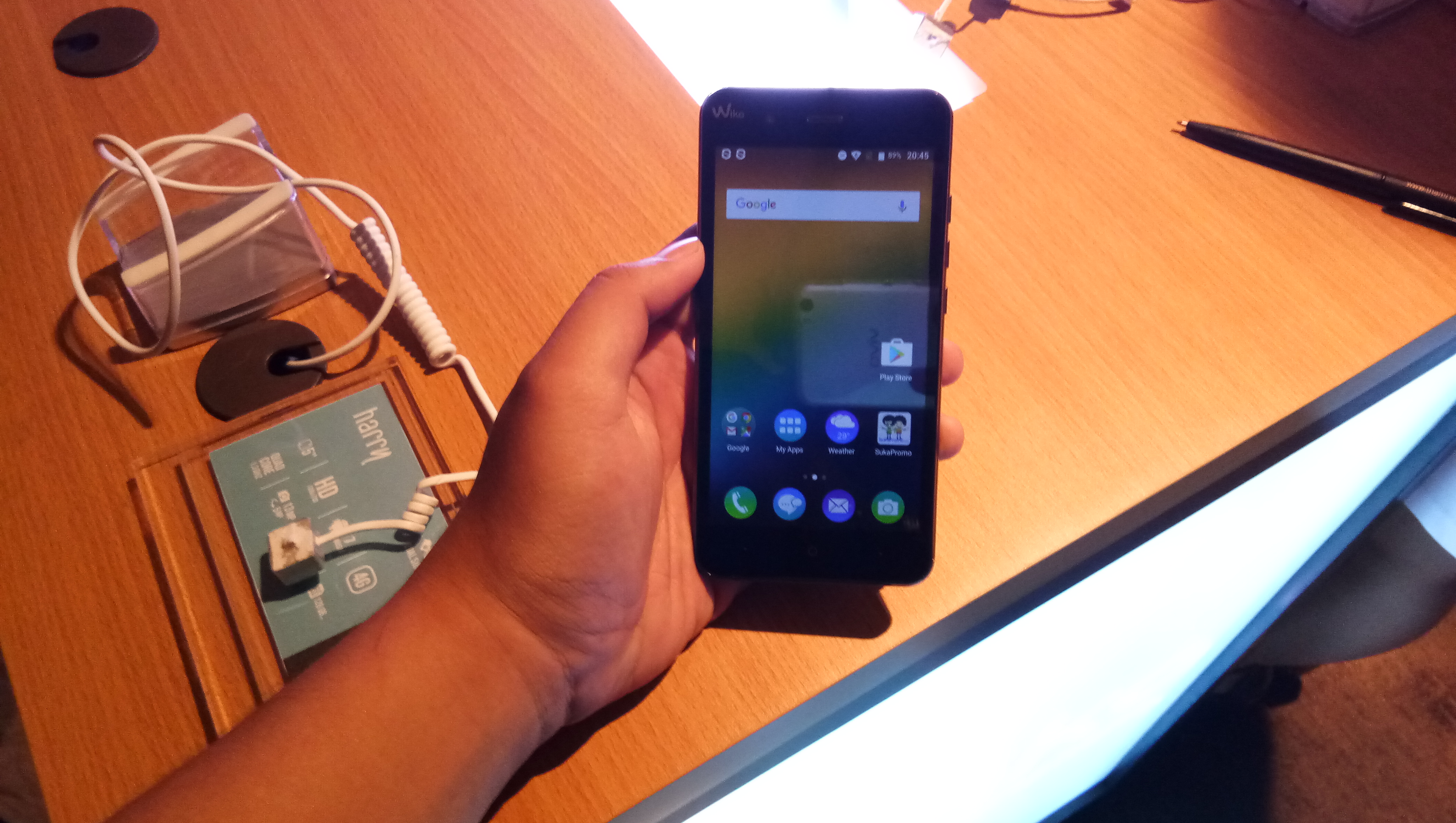 Hands-on Wiko Harry, Ponsel Murah dengan Android Nougat