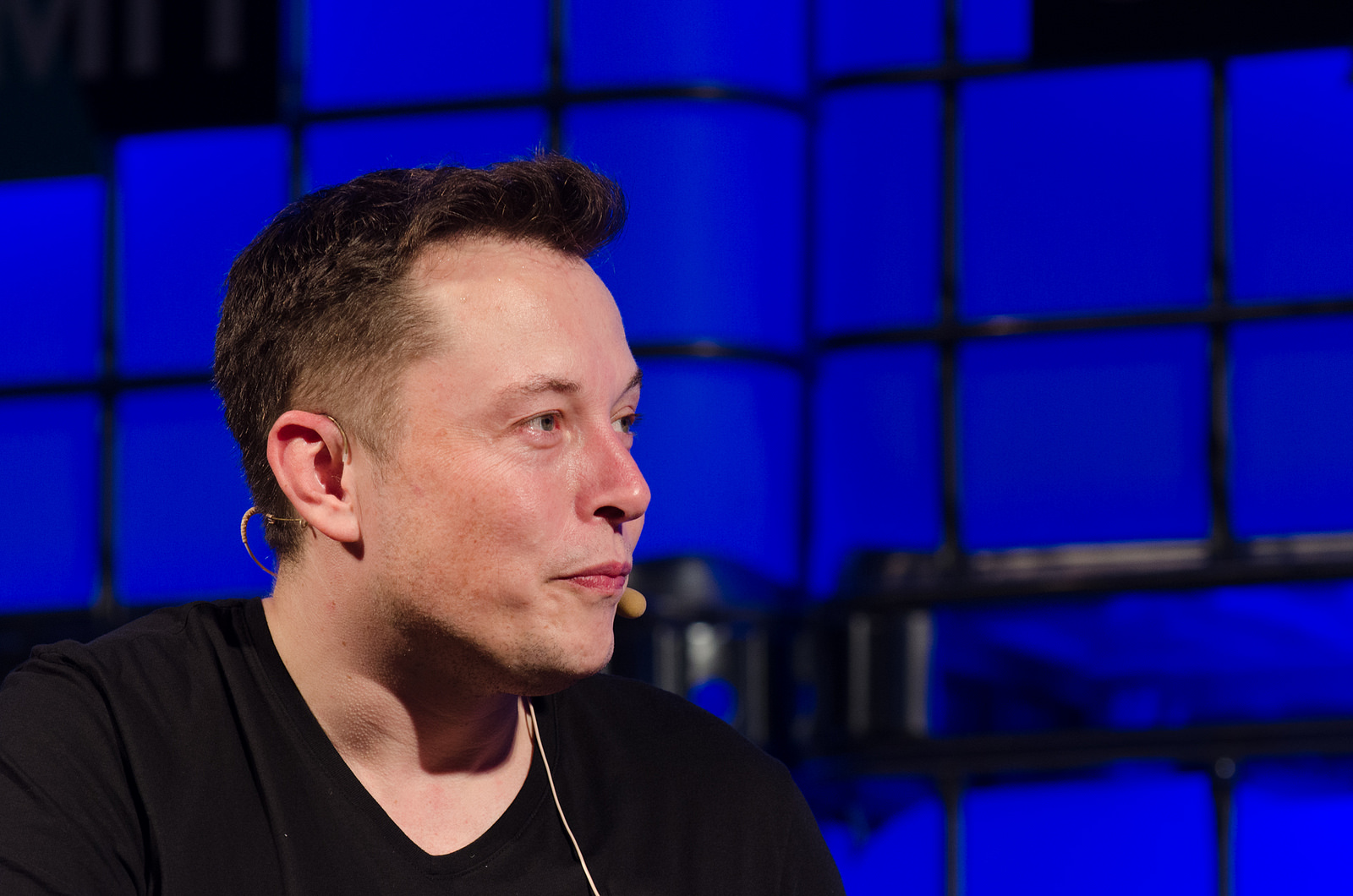 Elon Musk Lebih Takut AI Daripada Korea Utara