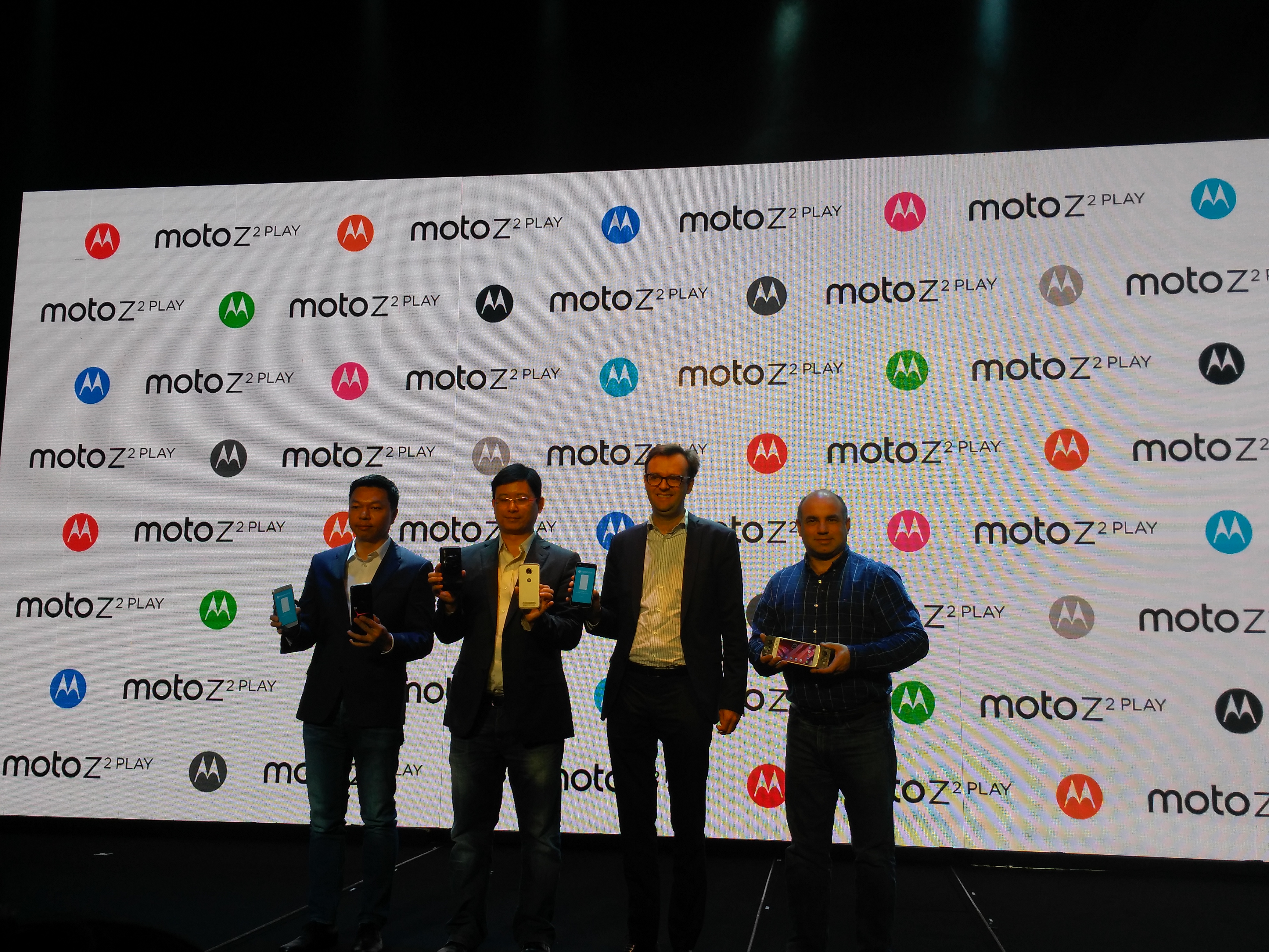 Susul AS dan India, Moto Z2 Play Sambangi ASEAN