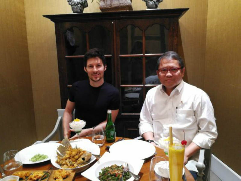 Pavel Durov dan Menkominfo Rudiatara | Twitter @rudiantara