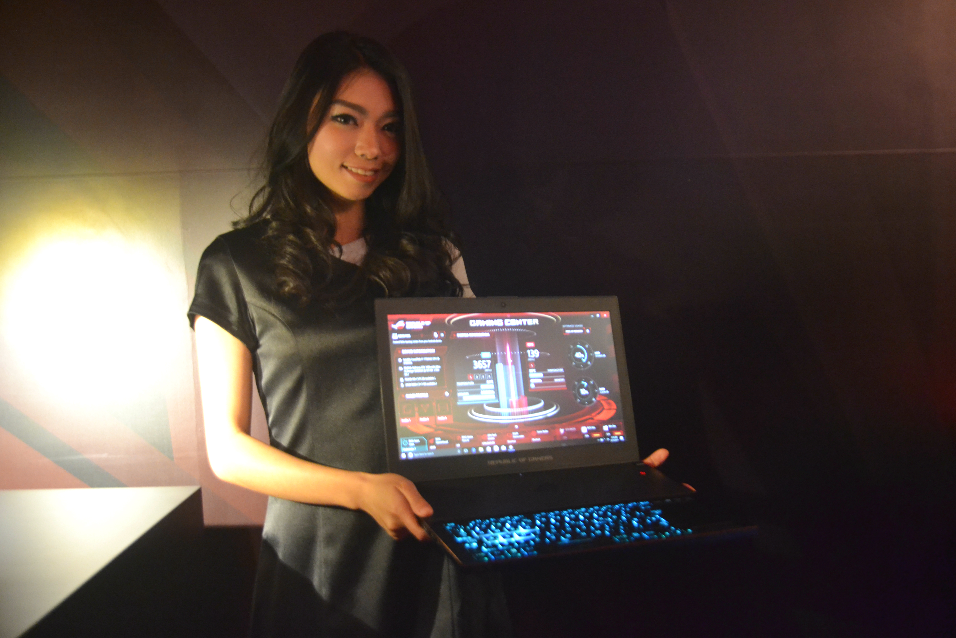 ASUS Luncurkan ROG Zephyrus GX501, Notebook Gaming Tertipis Saat Ini
