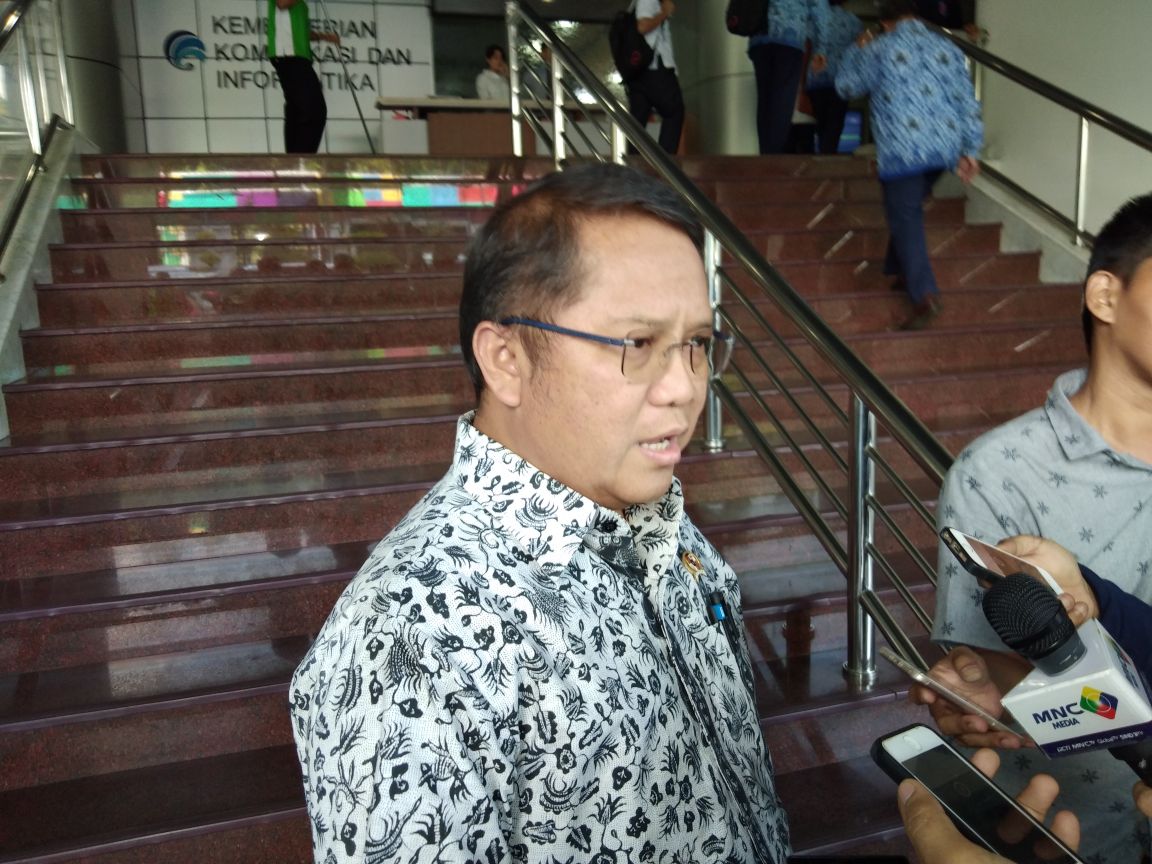 Lotus dkk Tutup karena E-Commerce? Ini Jawaban Menkominfo