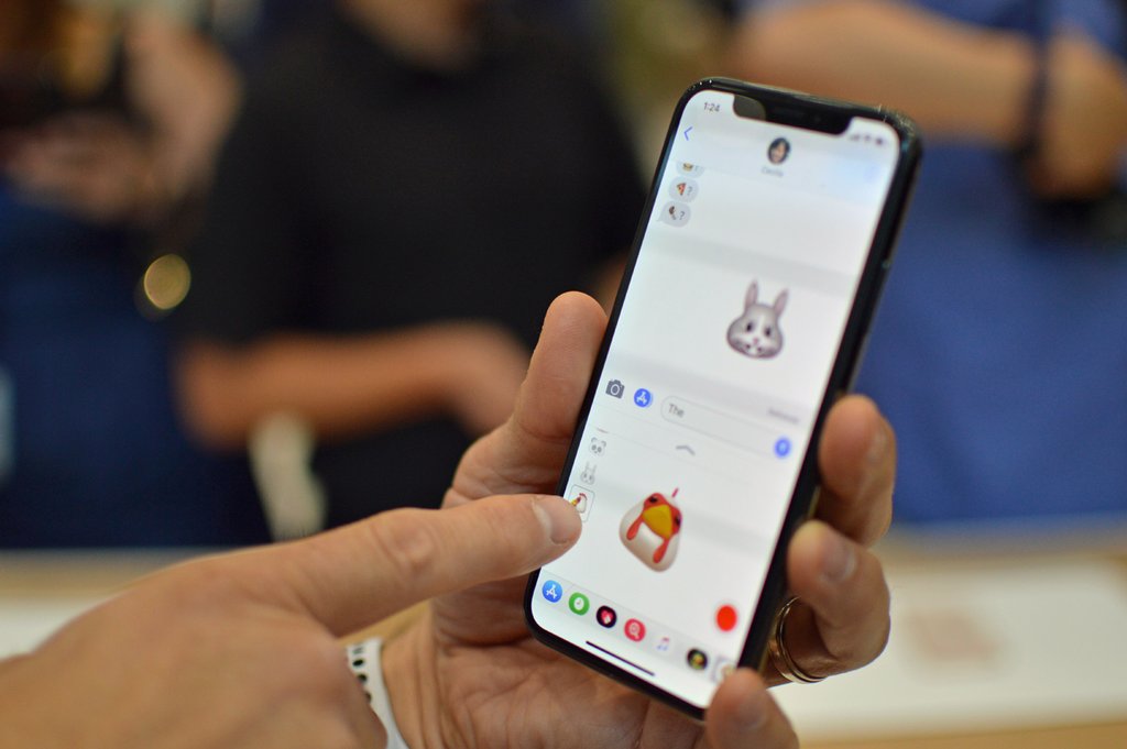 iPhone Terbaru Notch