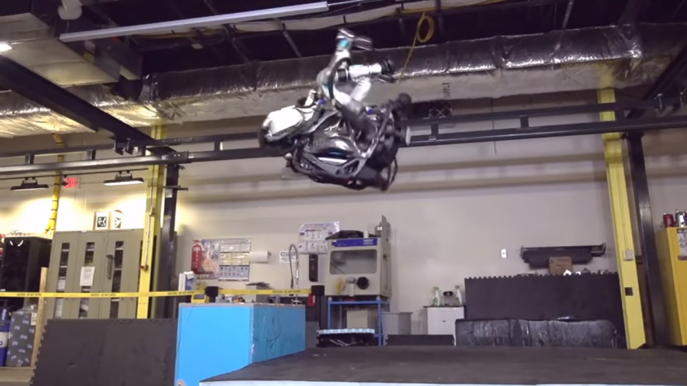 Wow! Robot Bernama Atlas Ini Jago Koprol