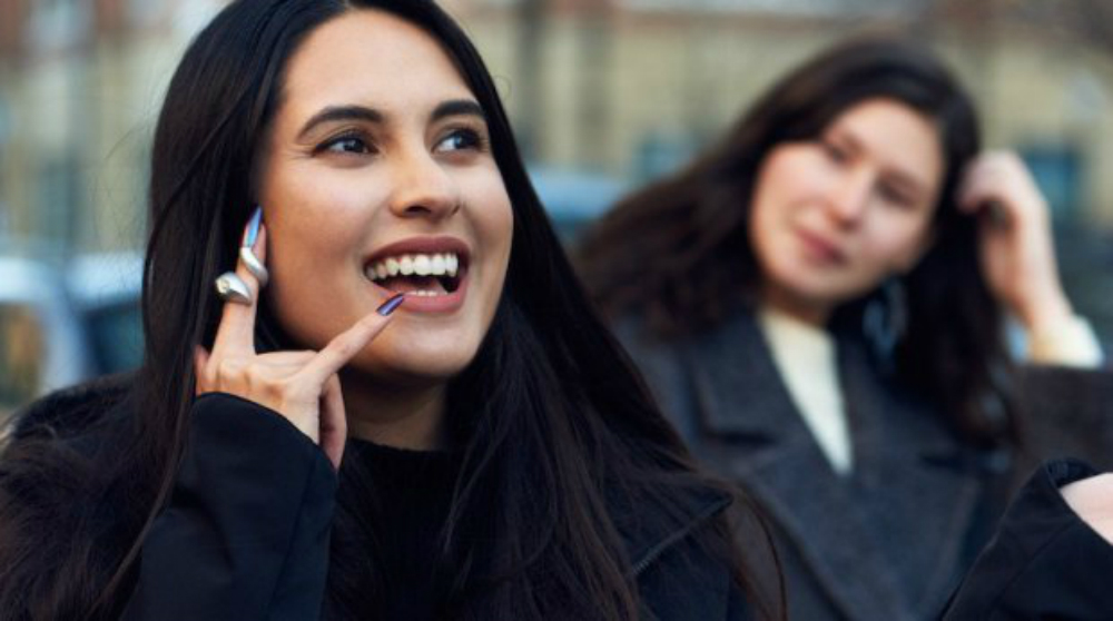 Lupakan Smartphone, Sebentar Lagi Komunikasi Bisa Lewat Kuku!