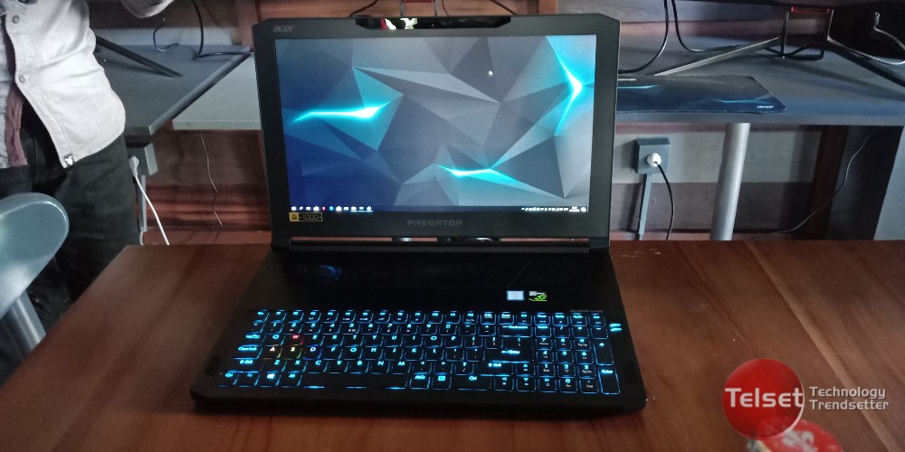 Acer Predator Triton 700
