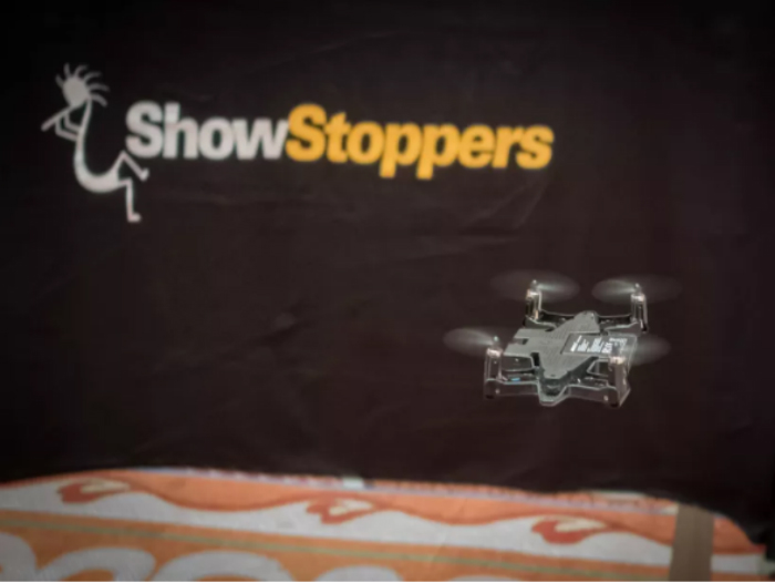 Keren! Casing Smartphone Ini Bisa Jadi Drone