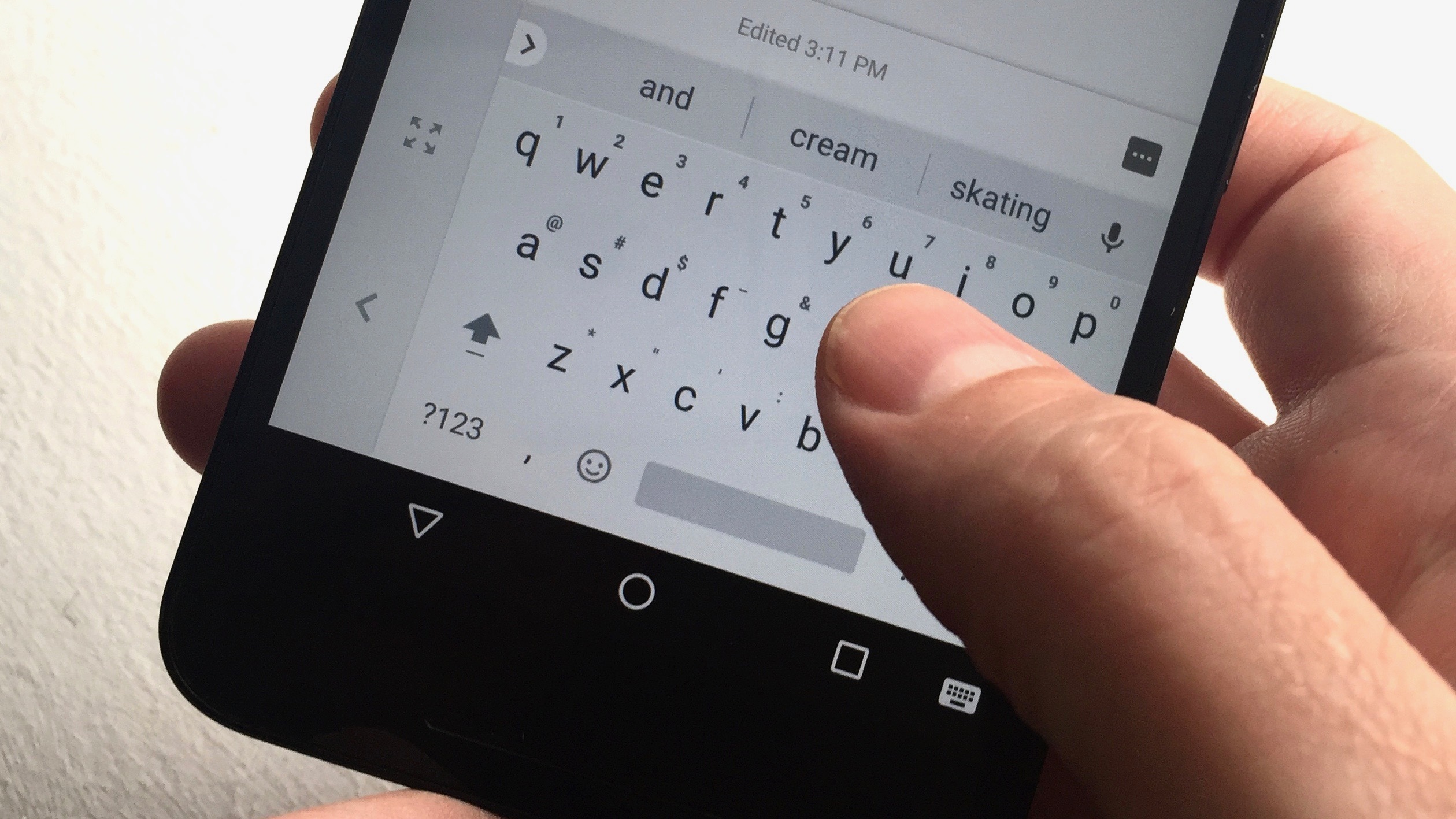 5 Trik Mengetik Lebih Cepat di Ponsel Android