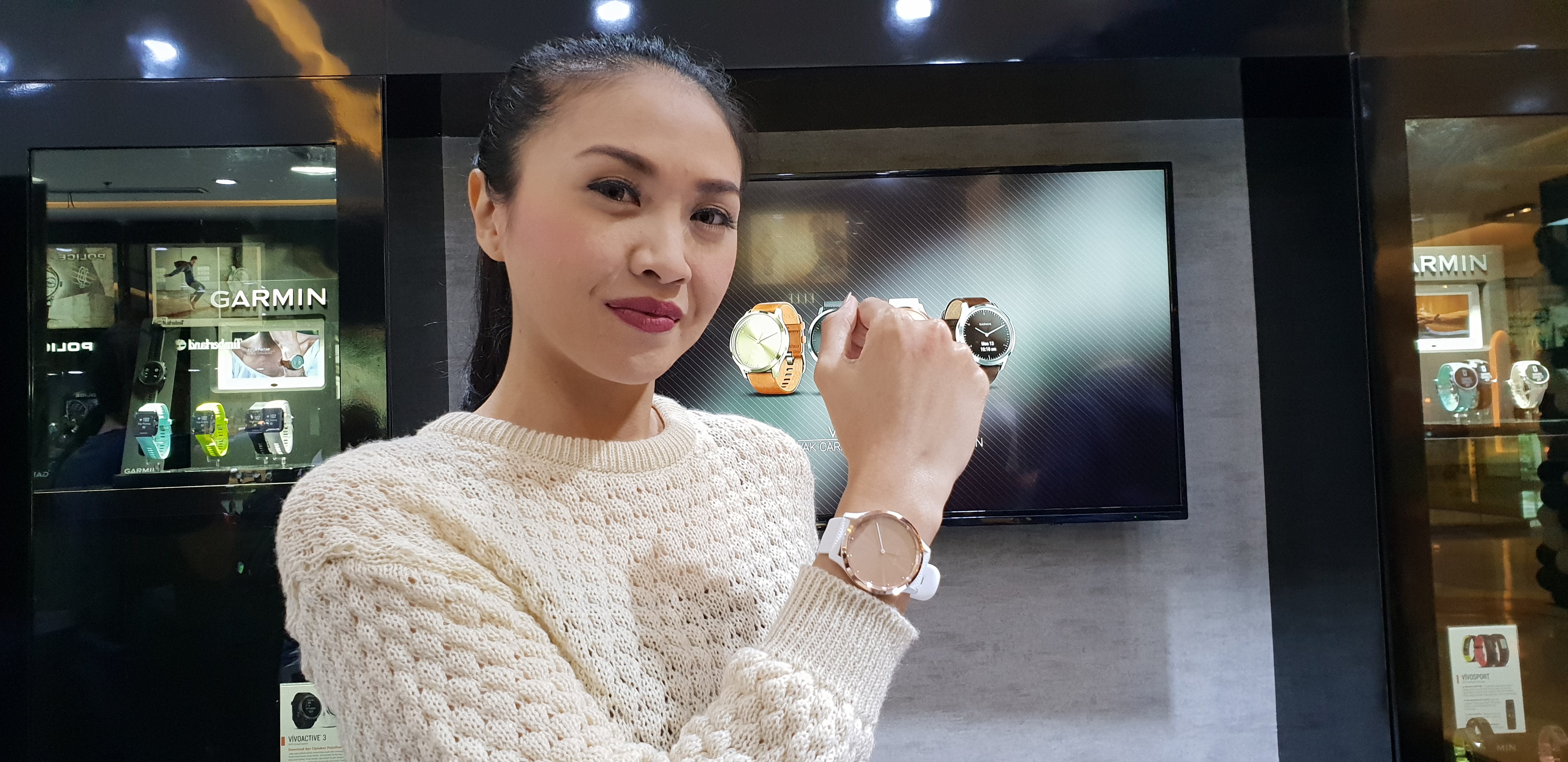 Jam Tangan Analog Pintar Ini Bisa Mengetahui Kadar Stres
