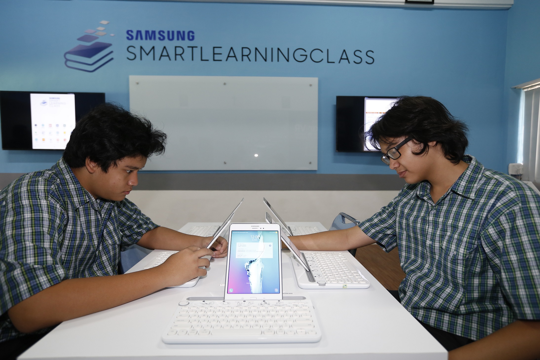 Samsung Mewujudkan Kelas Berbasis Teknologi untuk Siswa SMA