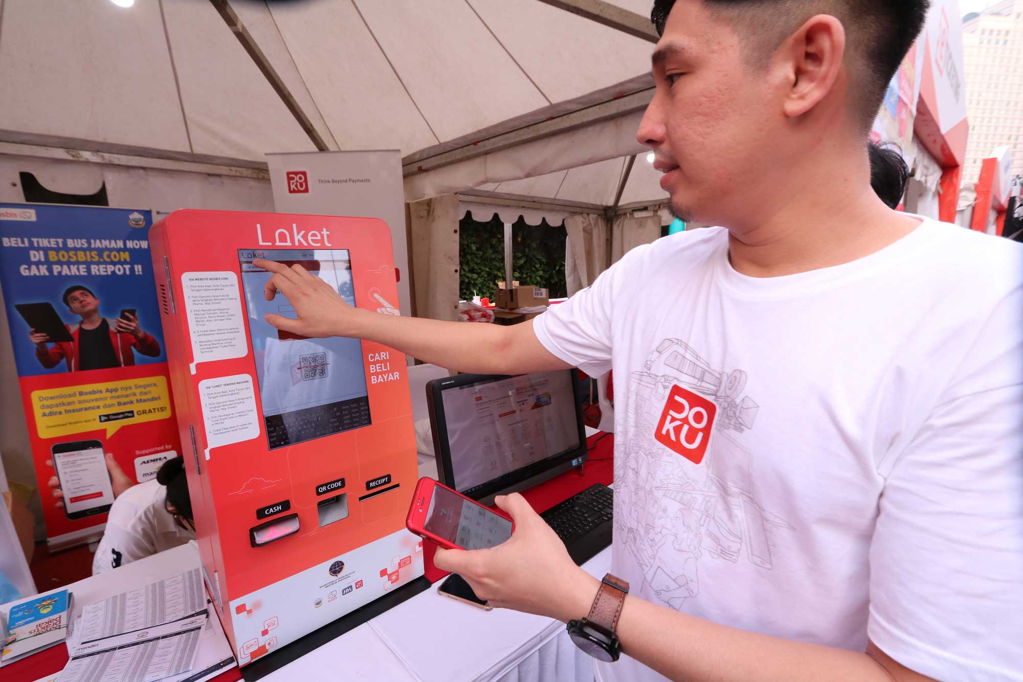 Gandeng Bosbis, DOKU “Hapus” Antrian di Terminal Bis