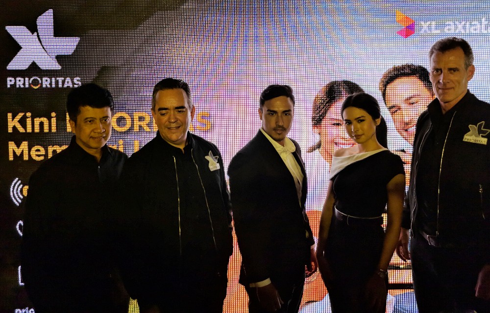 gandeng Maudy Ayunda