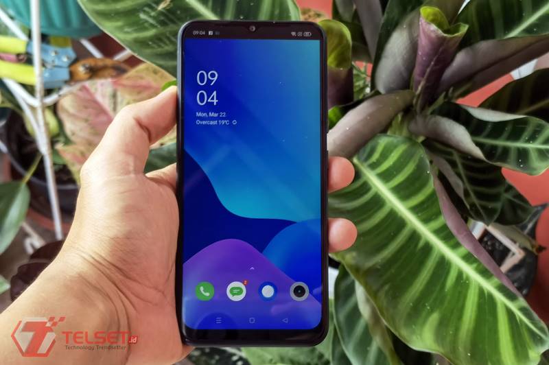 Cara menghilangkan notch poni di smartphone Android
