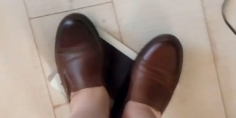 Boikot Produk Amerika, Politisi Rusia Injak iPad