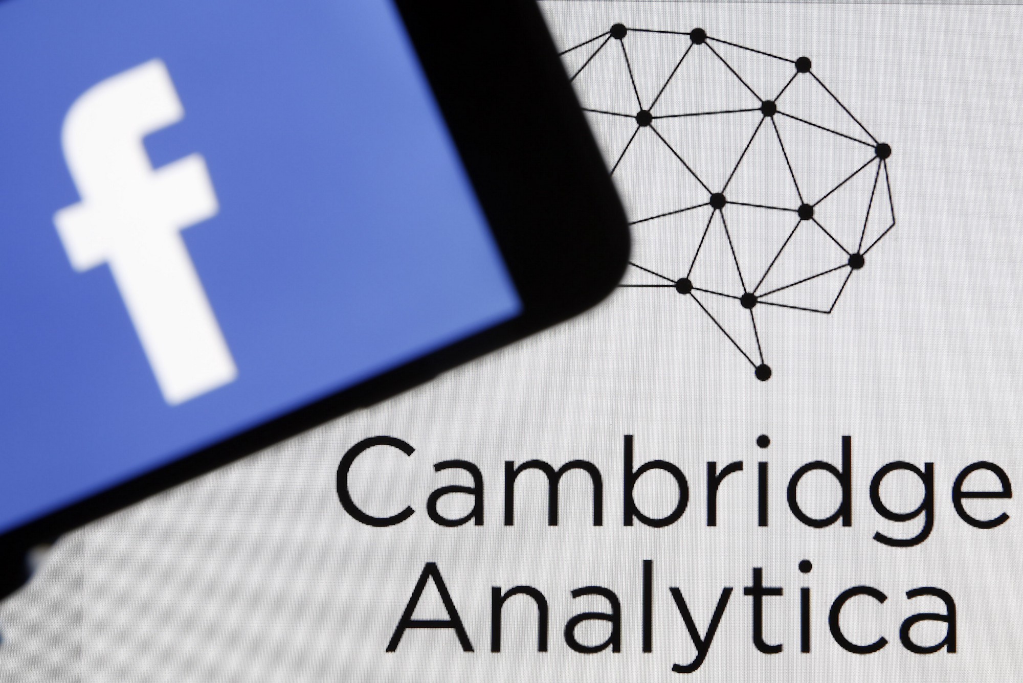 Si Pembocor Data Facebook Cambridge Analytica Ditutup?