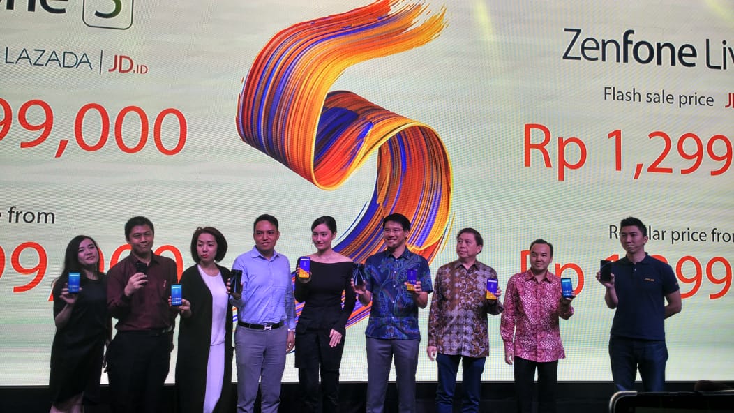 Resmi! Asus Luncurkan ZenFone 5 dan ZenFone Live L1