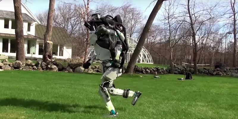 Dulu Cuma Jalan, Robot Atlas Kini Bisa Lari di Luar Ruangan