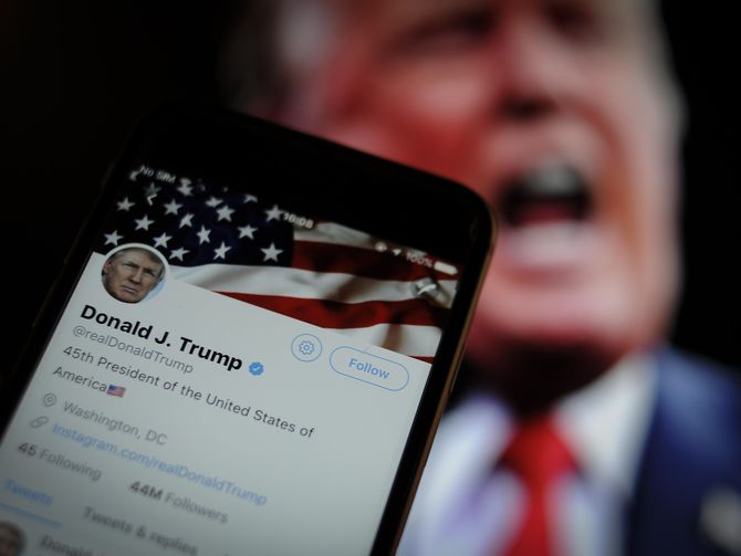 Trump Suka ‘Nge-tweet’ Nyelekit, Begini Kata CEO Twitter