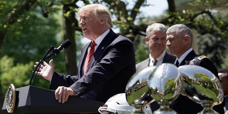 Donald Trump Ngotot Bentuk Pasukan Antariksa, Ada Apa?