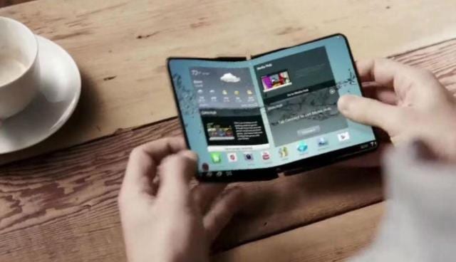 Samsung Luncurkan Smartphone Lipat Awal 2019?