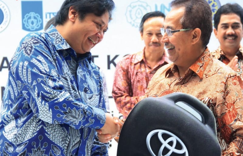 Pemerintah & Toyota Ajak Universitas Riset Mobil Listrik