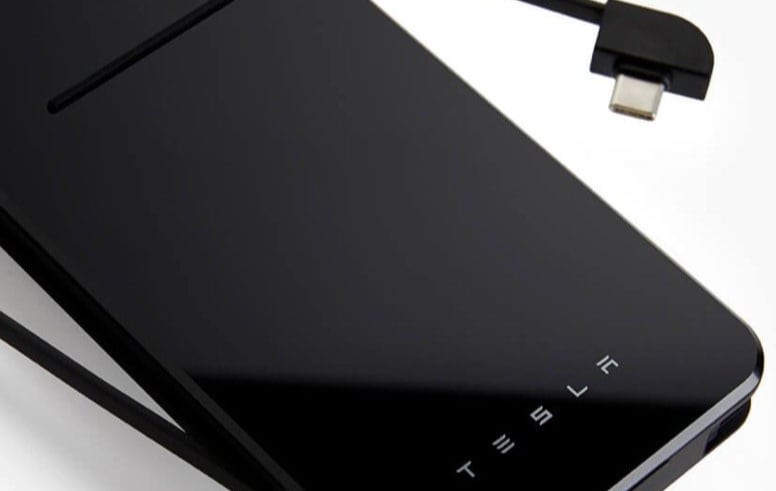 Bukan Cuma Mobil Listrik, Tesla Juga Bikin Wireless Charger