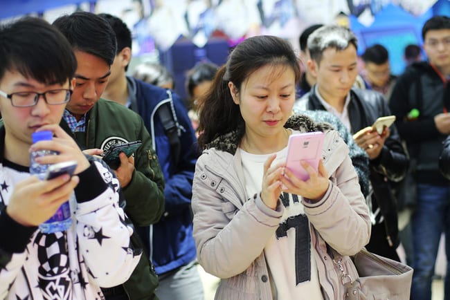 Luar Biasa! Pengguna Internet China Capai 800 Juta