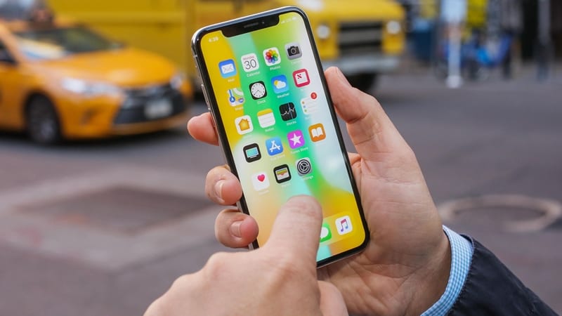 Apple akan “Sulap” iPhone jadi Paspor
