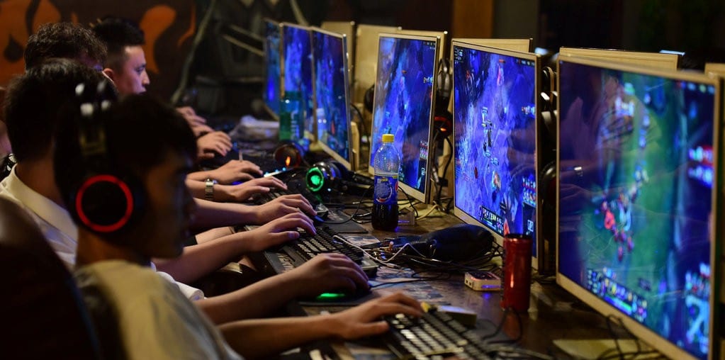 Banyak Anak Berkacamata, Produsen Game Jadi ‘Kambing Hitam’