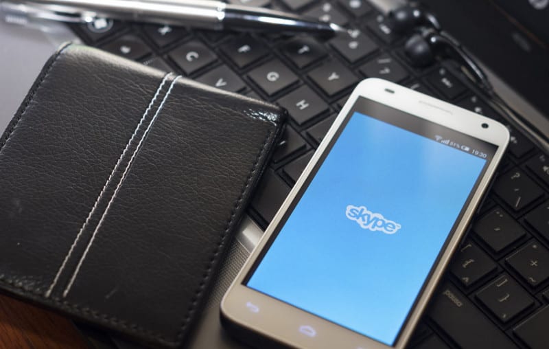 Pengguna Bisa Kirim SMS di Skype via Desktop