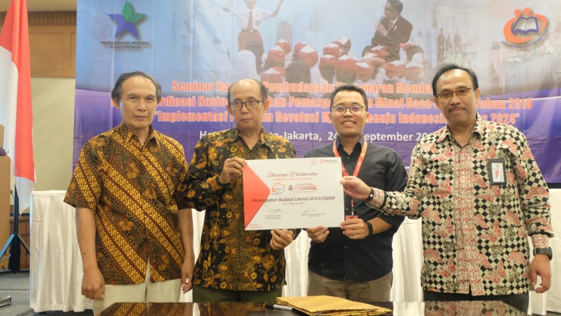 Smartfren Dorong Tumbuhnya Budaya Literasi Digital