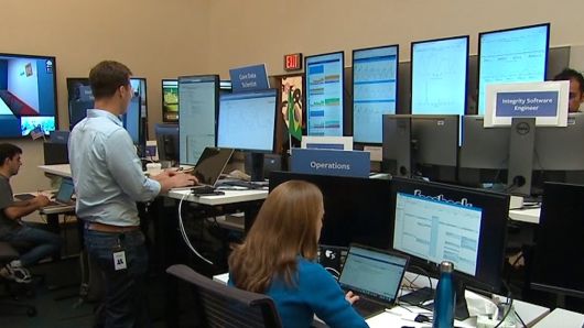 Facebook Pamer “Ruang Perang” untuk Berantas Hoaks