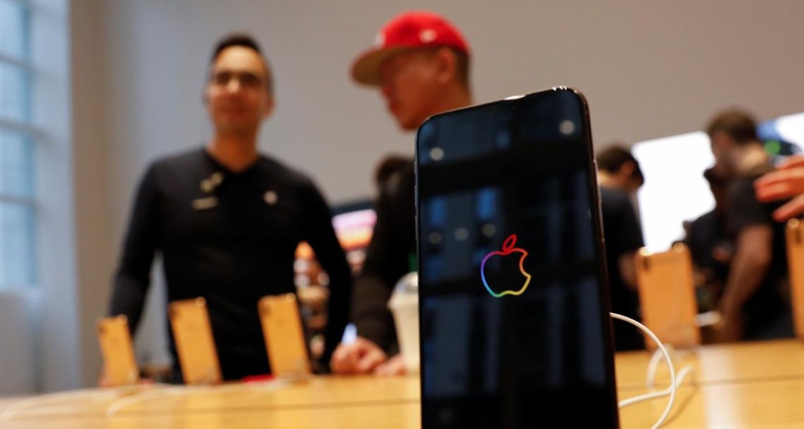 Pengadilan Niaga AS Tolak Blokir Import iPhone