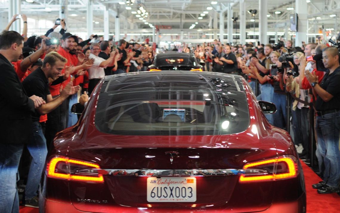 Penjualan mobil listrik