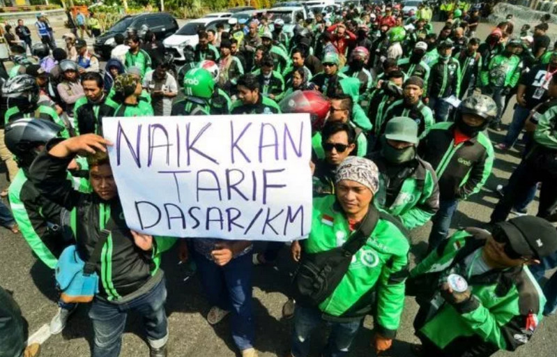 Pemerintah Akui Belum Ada Peraturan untuk Ojek Online